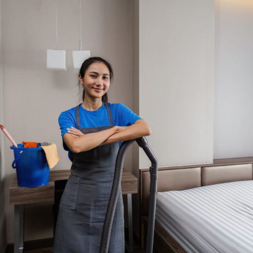 Por qué la limpieza profesional impacta en la calidad del servicio hotelero